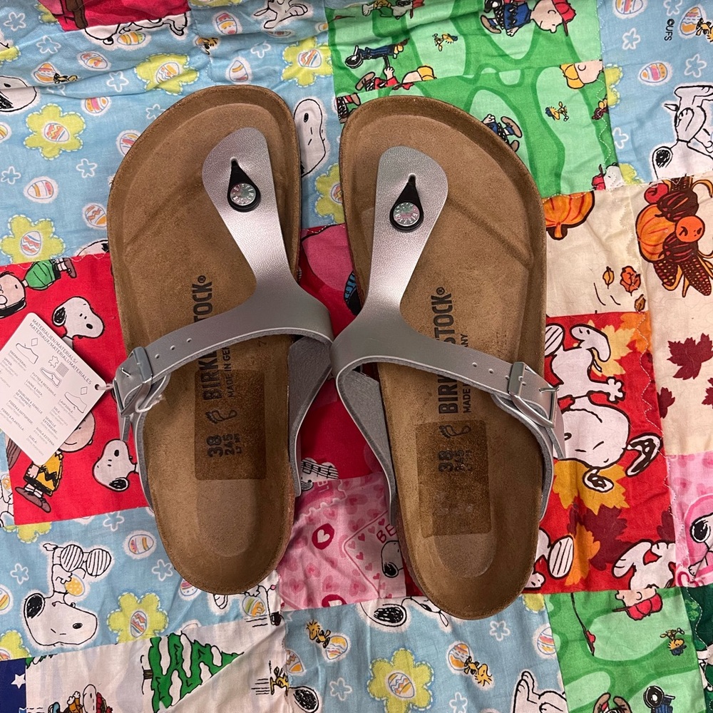 Silver Gizeh Birkenstocks. Size 38. NWT